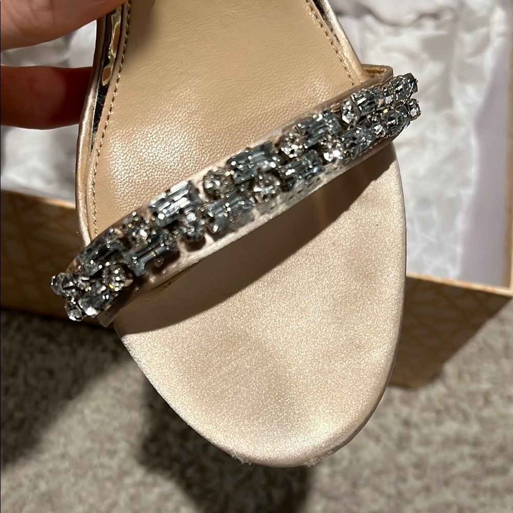 Jewel Badgley Mischka Campbell Sandal - Picture 3 of 8